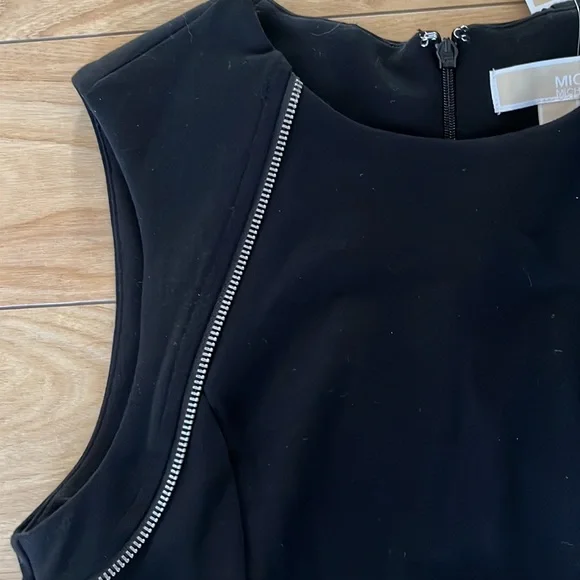 NWT MICHAEL KORS Black Zipper Dress! Size XS! - Picture 5 of 6